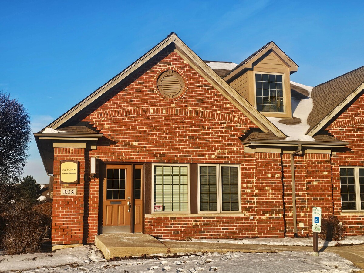 10331-10335 W Lincoln Hwy, Frankfort, IL 60423 - Lot 10331 -  - Photo intérieure - Image 2 of 23