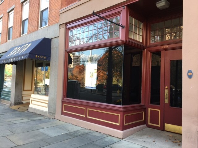 1008 Chapel St, New Haven, CT à louer - Photo de l’immeuble – Image 2 sur 2
