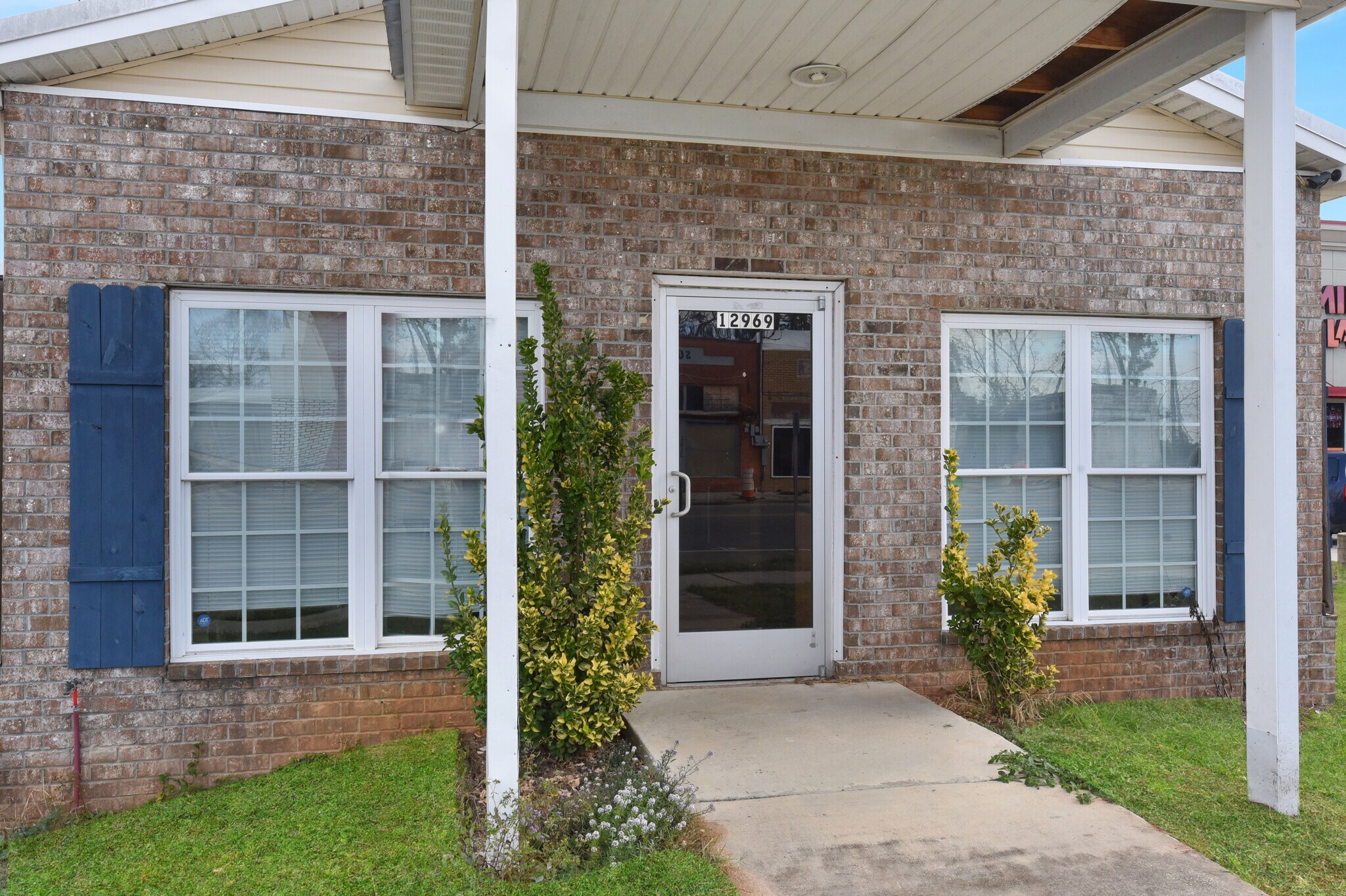 12969 Cottonwood Rd, Cottonwood, AL à vendre Photo principale– Image 1 sur 15