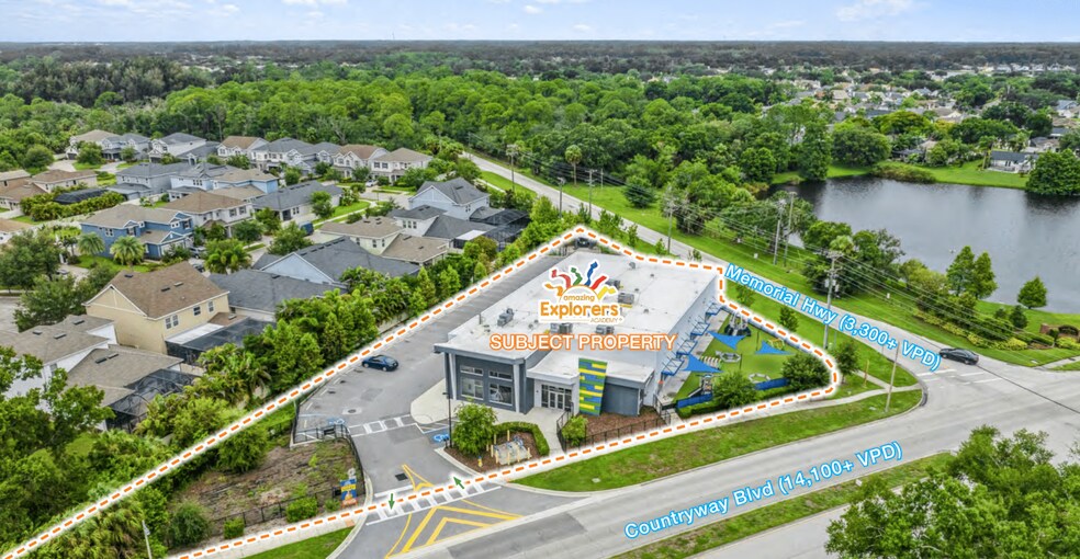 8080 Countryway Blvd, Tampa, FL à vendre - Photo de l’immeuble – Image 1 sur 6