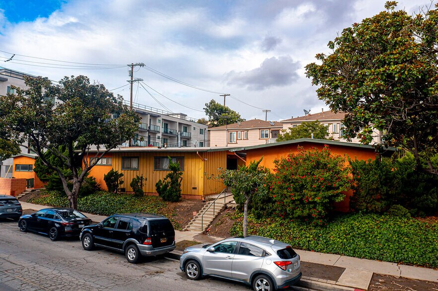 5503 Thornburn St, Los Angeles, CA à vendre - Photo de l’immeuble – Image 2 sur 20