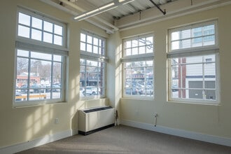 3 W Main St, Irvington, NY à louer Photo intérieure– Image 1 sur 2