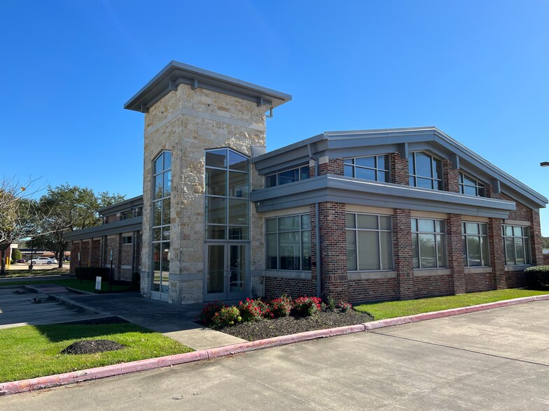 5940 Fairmont Pky, Pasadena, TX à vendre - Photo de l’immeuble – Image 3 sur 4