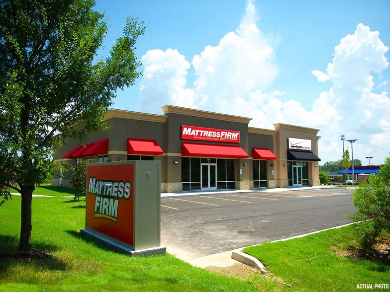 11951 Maumelle Blvd, North Little Rock, AR à louer - Photo de l’immeuble – Image 2 sur 7