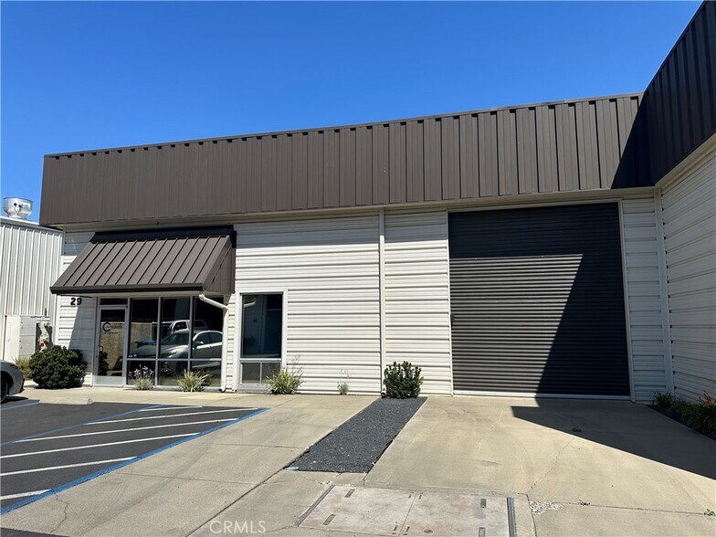 29 Bellarmine Ct, Chico, CA à louer - Photo de l’immeuble – Image 1 sur 6