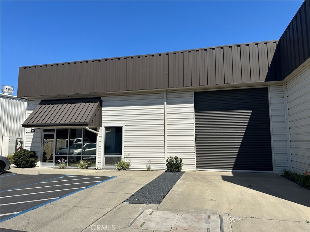 29 Bellarmine Ct, Chico, CA à louer Photo de l’immeuble– Image 1 sur 7