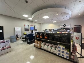 222 Metro Center Blvd, Warwick, RI à louer Photo intérieure– Image 2 sur 13