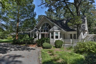 Plus de détails pour 86 Lily Pad Ln, Flat Rock, NC - Hôtellerie à vendre