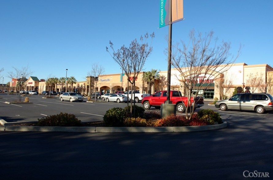 1570-1650 Gateway Blvd, Fairfield, CA à louer - Photo principale – Image 3 sur 6