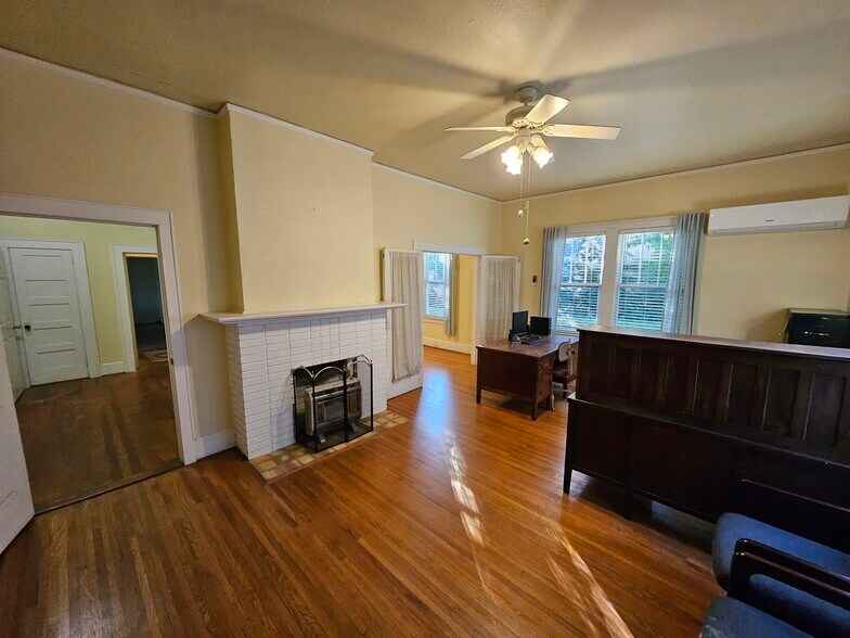 230 Elliott St, Orangeburg, SC à louer - Photo intérieure – Image 3 sur 11
