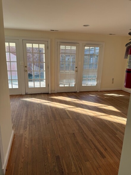 110 W Washington St, Middleburg, VA à louer - Photo intérieure – Image 2 sur 9