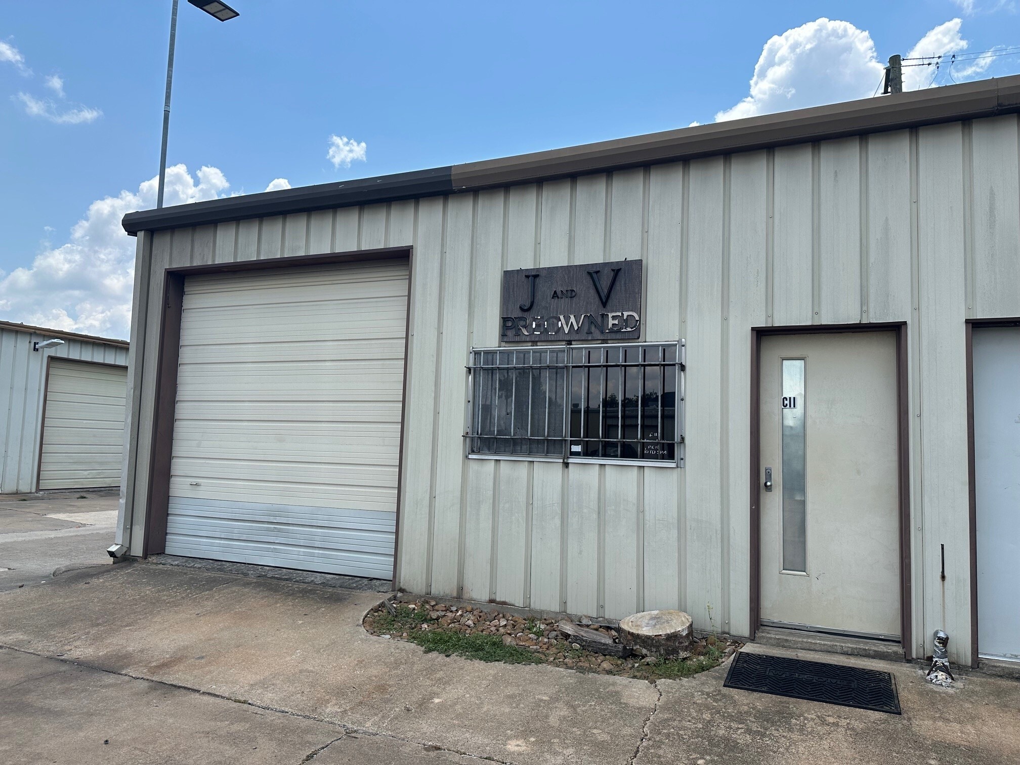 1730 Elmview Dr, Houston, TX à louer Photo de l’immeuble– Image 1 sur 7