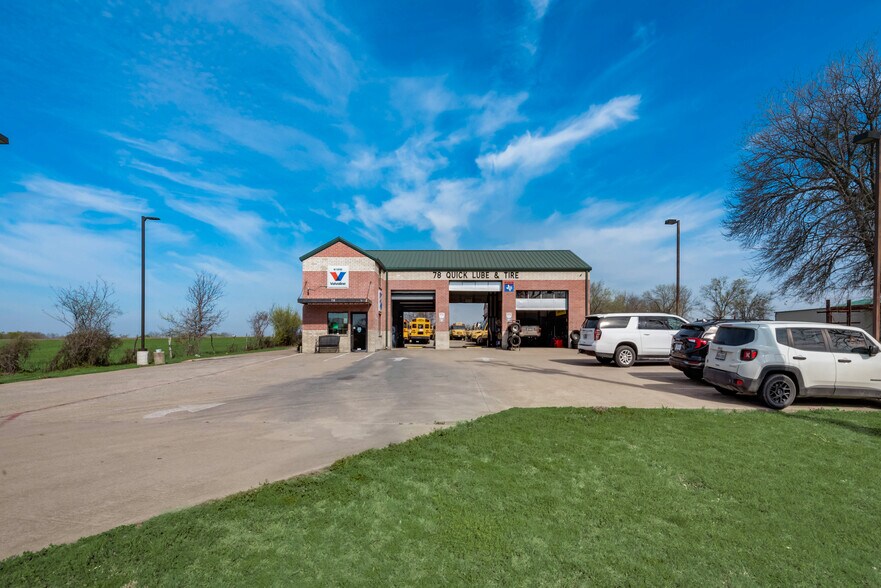 712 State Highway 78 S, Farmersville, TX à vendre - Photo de l’immeuble – Image 1 sur 21