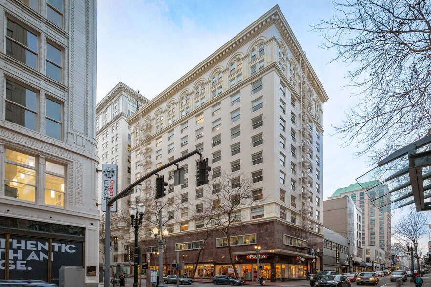 610 SW Alder St, Portland, OR à louer - Photo principale – Image 1 sur 8