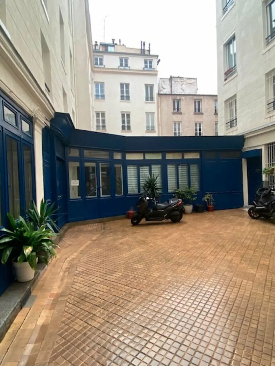 Bureau dans Paris à louer Photo de l’immeuble– Image 1 sur 7