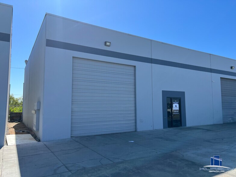 17615 Alder St, Hesperia, CA à louer - Photo de l’immeuble – Image 2 sur 5