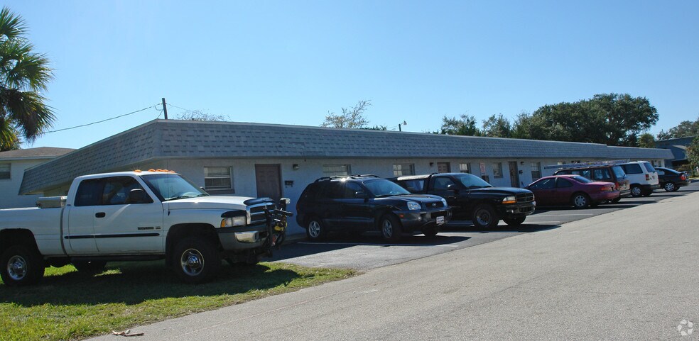 201 Kost Rd, Daytona Beach, FL à vendre - Photo principale – Image 1 sur 37