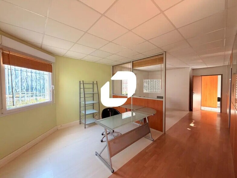 Bureau dans Eybens à louer - Photo de l’immeuble – Image 3 sur 14