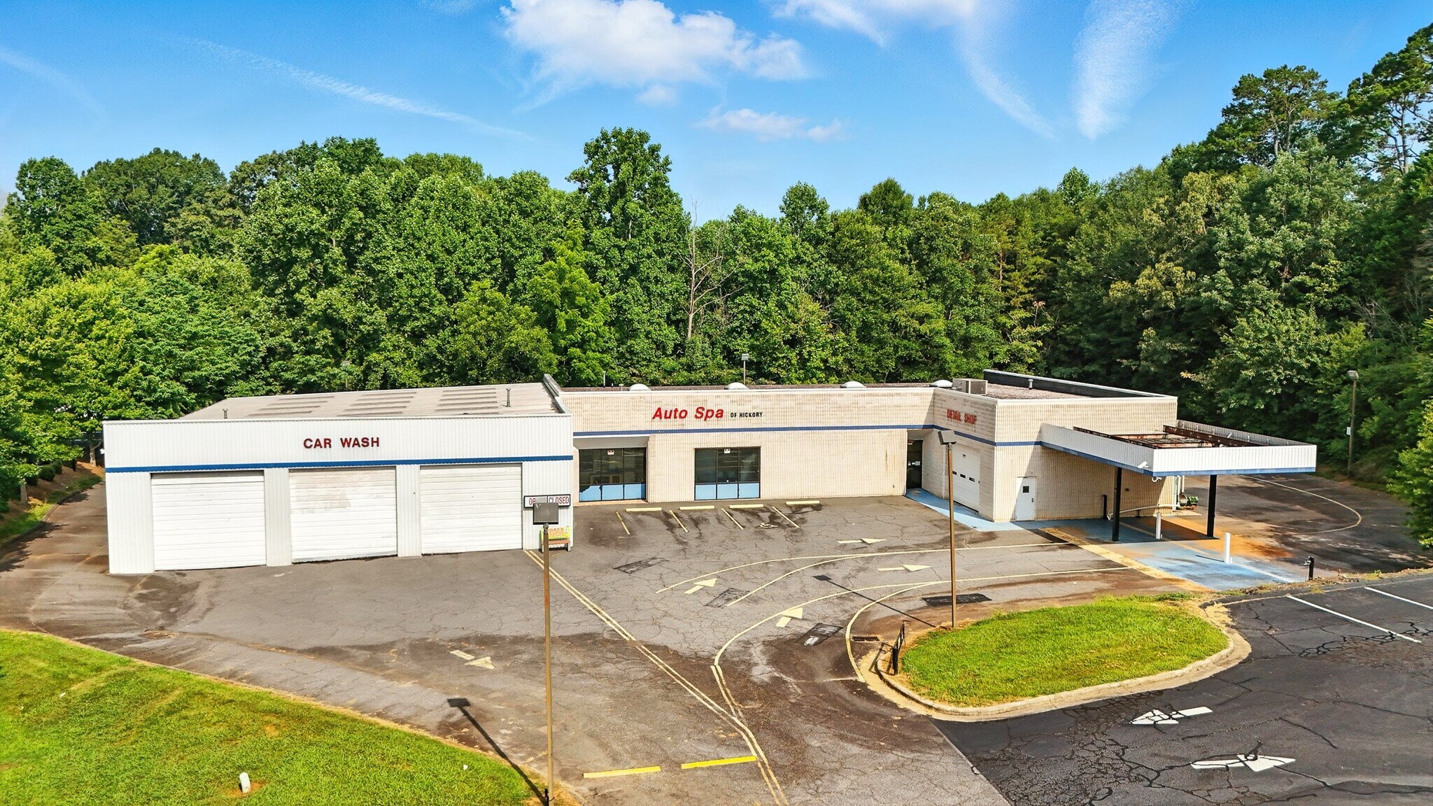 2931 N Center St, Hickory, NC à vendre Photo de l’immeuble– Image 1 sur 41