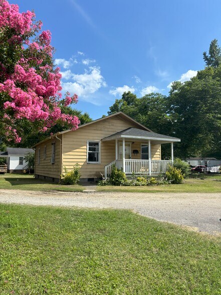 207 West Ave, Plymouth, NC à vendre - Photo de l’immeuble – Image 3 sur 9