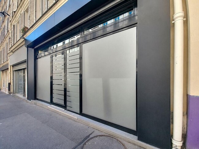 Plus de détails pour Local commercial à vendre