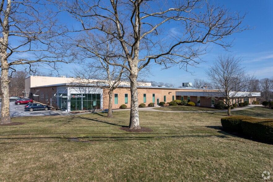 100 Trap Falls Road Ext, Shelton, CT à vendre - Photo principale – Image 1 sur 14