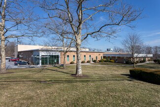 Plus de détails pour 100 Trap Falls Road Ext, Shelton, CT - Industriel/Logistique à vendre