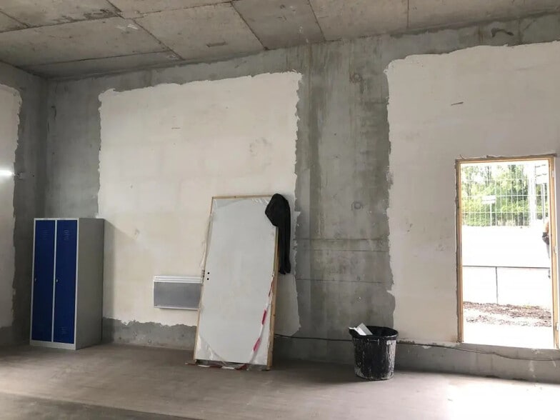 111 Rue De La Libération, Pontault-Combault à louer - Photo de l’immeuble – Image 3 sur 7