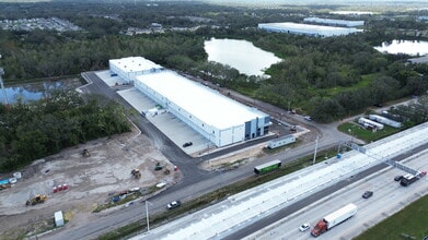 10407 Tanner Rd, Tampa, FL à louer Aérien– Image 2 sur 3
