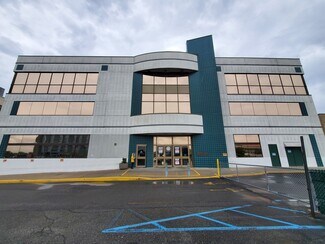 Plus de détails pour 30-56 Whitestone Expy, Flushing, NY - Bureau à louer