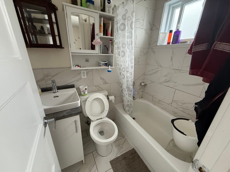 8844 Rue Waverly, Montréal, QC à vendre - Autre – Image 3 sur 7