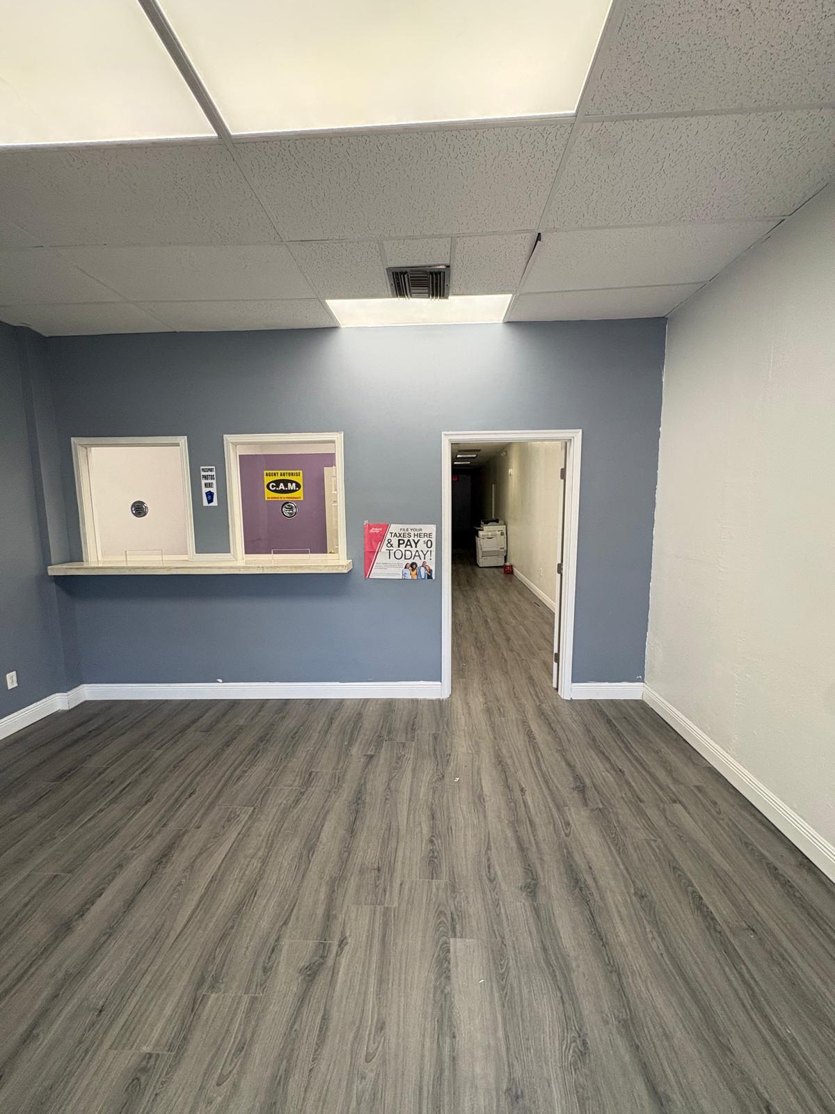 5424-5464 N University Dr, Lauderhill, FL à louer Photo intérieure– Image 1 sur 8