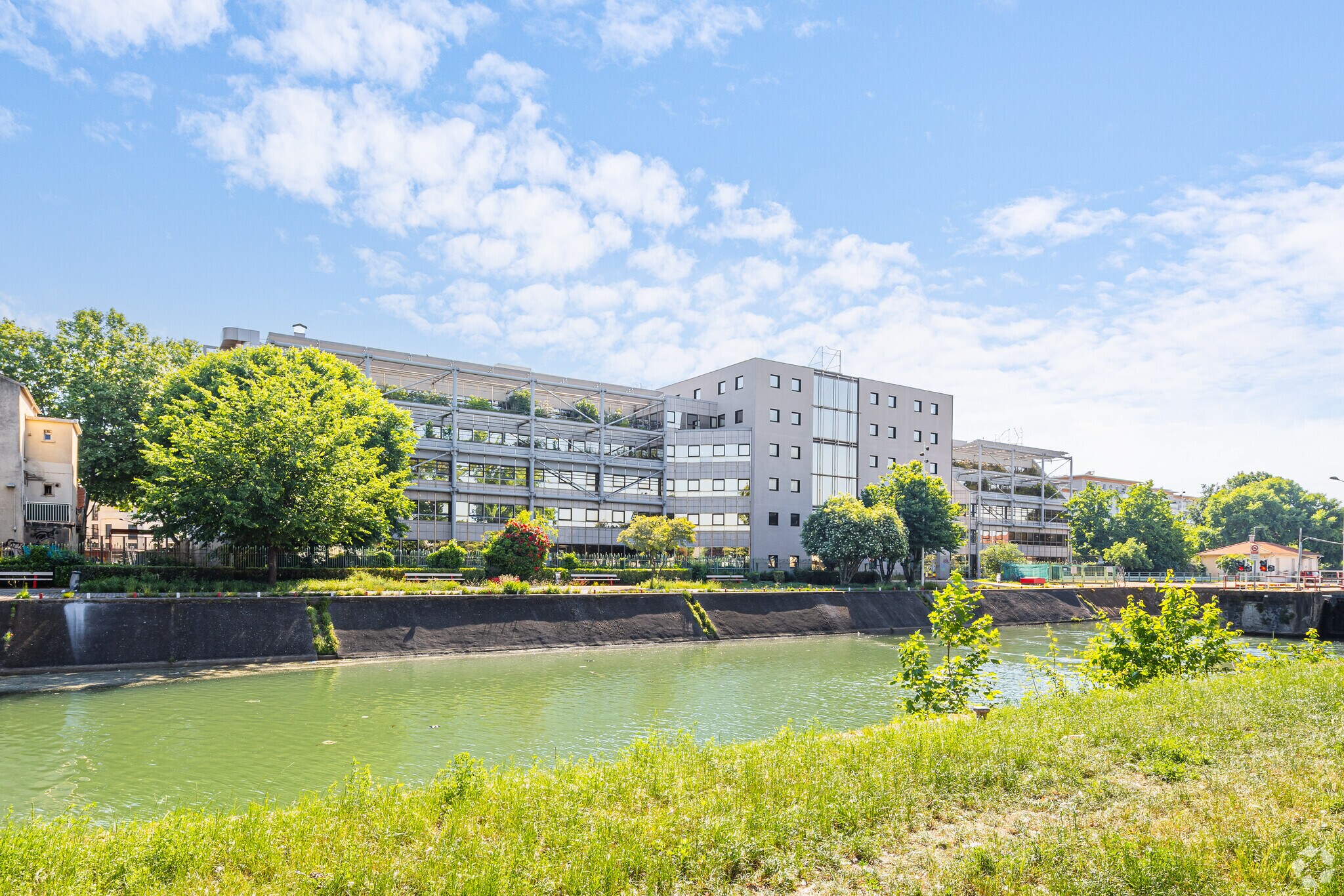 173 Boulevard Félix Faure, Aubervilliers à louer Photo principale– Image 1 sur 5