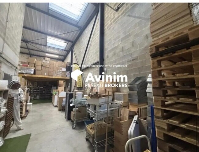 Plus de détails pour Industriel/Logistique à louer