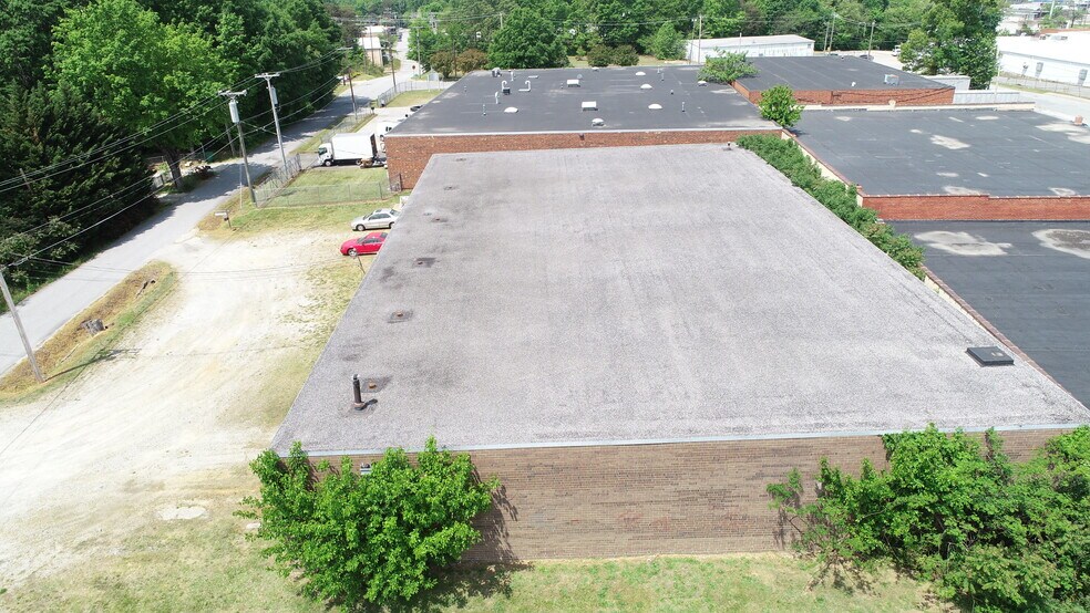 1332 Potts Ave, High Point, NC à louer - Photo de l’immeuble – Image 2 sur 8