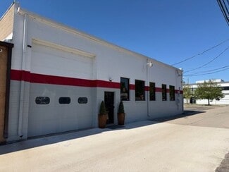 Plus de détails pour 1020 W 14 Mile Rd, Clawson, MI - Industriel/Logistique à vendre