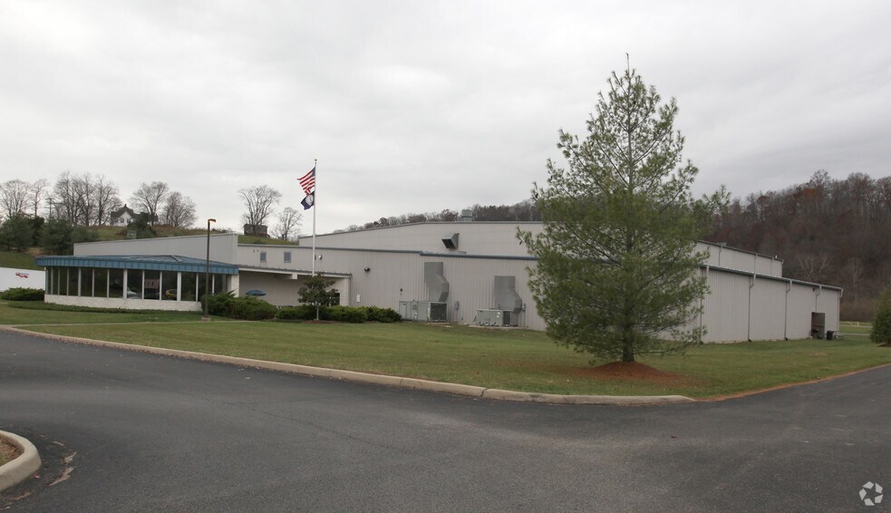 17921 Main St, Buchanan, VA à vendre - Photo de l’immeuble – Image 2 sur 38