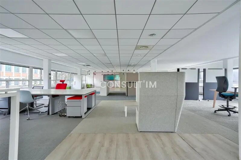 Bureau dans Saint-Cloud à vendre - Photo intérieure – Image 3 sur 8