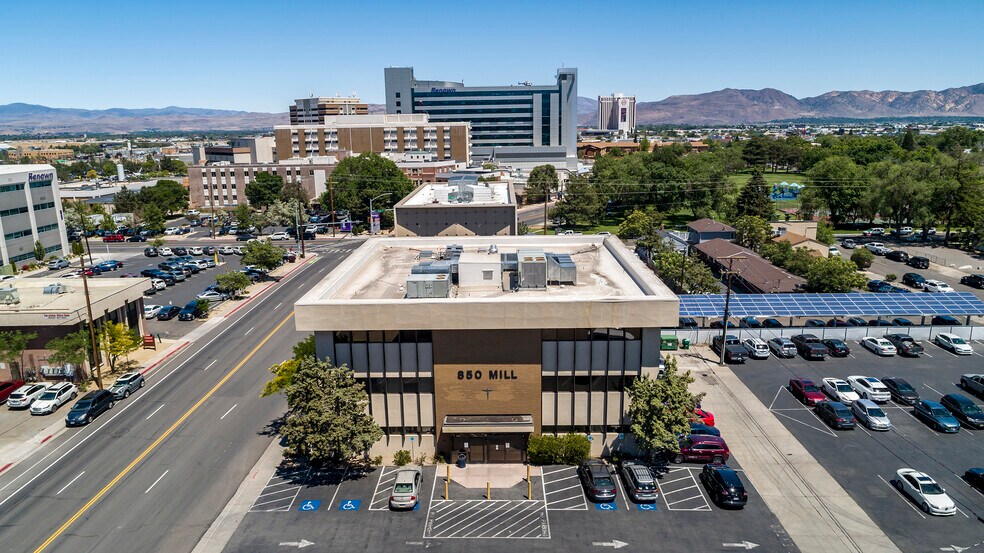 850 Mill St, Reno, NV à vendre - Photo de l’immeuble – Image 2 sur 17