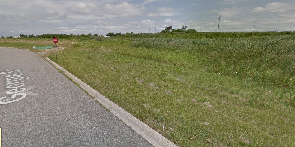 9205 Georgia Dr, Merrillville, IN à vendre - Photo de l’immeuble – Image 3 sur 18