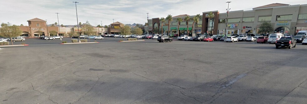 9880 S Maryland Pky, Las Vegas, NV à vendre - Photo de l’immeuble – Image 2 sur 4