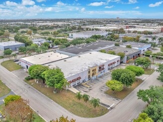 Plus de détails pour 2797 NW 105th Ave, Miami, FL - Industriel/Logistique à louer