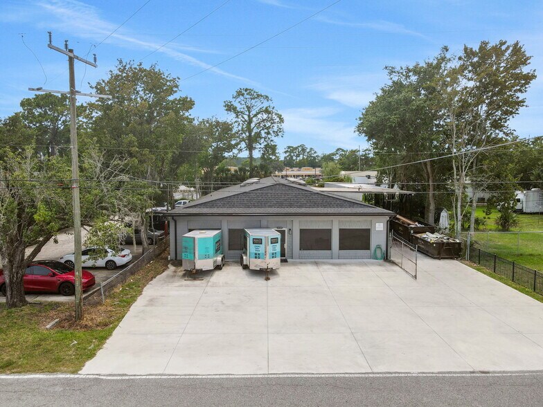 3730 Kori Rd, Jacksonville, FL à vendre - Photo de l’immeuble – Image 1 sur 17