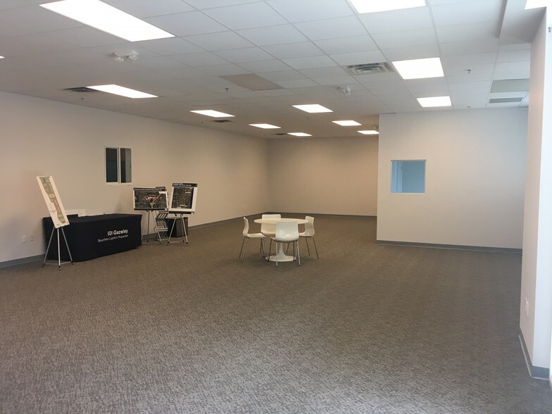 2501 SW 160th Ave, Miramar, FL à louer - Photo de l’immeuble – Image 2 sur 11
