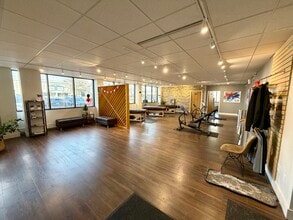 27600 Chagrin Blvd, Beachwood, OH à louer Photo intérieure– Image 1 sur 5