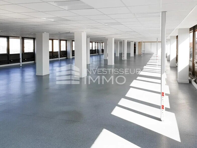Bureau dans Limeil-Brévannes à louer - Photo de l’immeuble – Image 2 sur 4