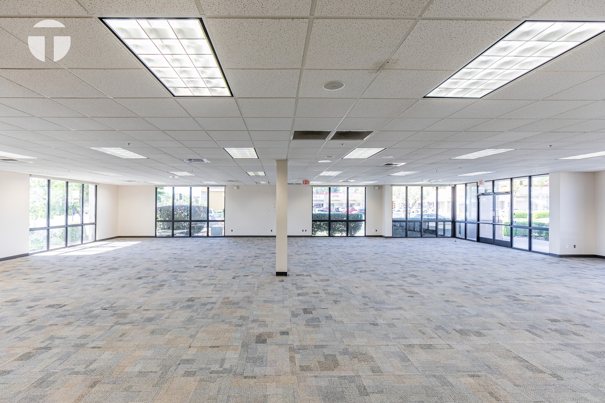 9591 Laguna Springs Dr, Elk Grove, CA à louer Photo intérieure– Image 1 sur 3