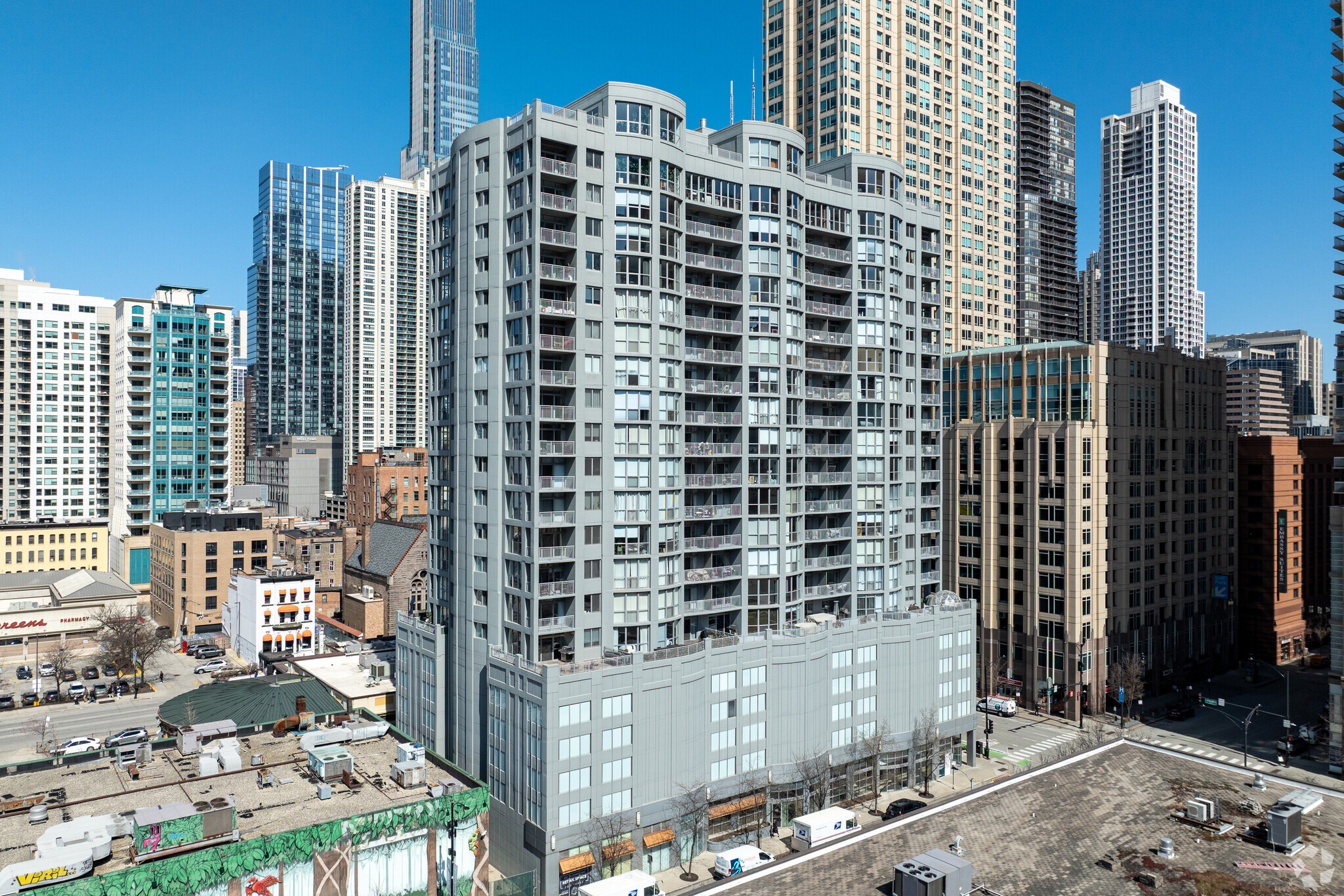 600 N Dearborn, Chicago, IL à louer Photo principale– Image 1 sur 25