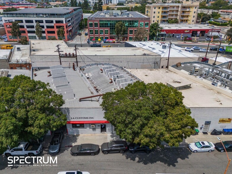 527 W Windsor Rd, Glendale, CA à vendre - Photo de l’immeuble – Image 2 sur 10