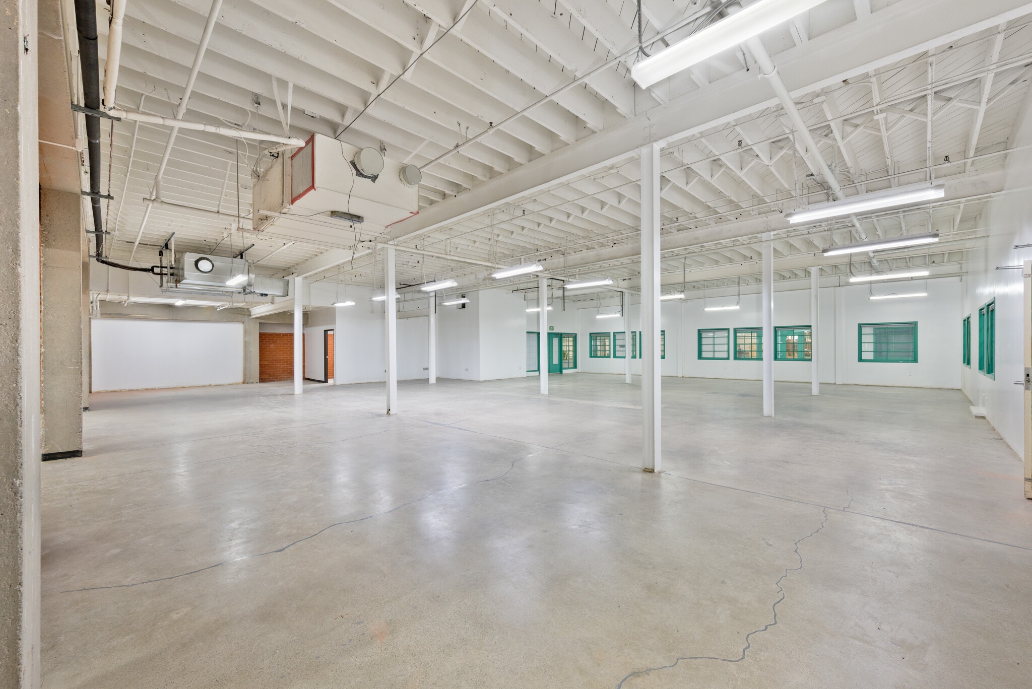 2440 S Sepulveda Blvd, Los Angeles, CA à louer Photo intérieure– Image 1 sur 4